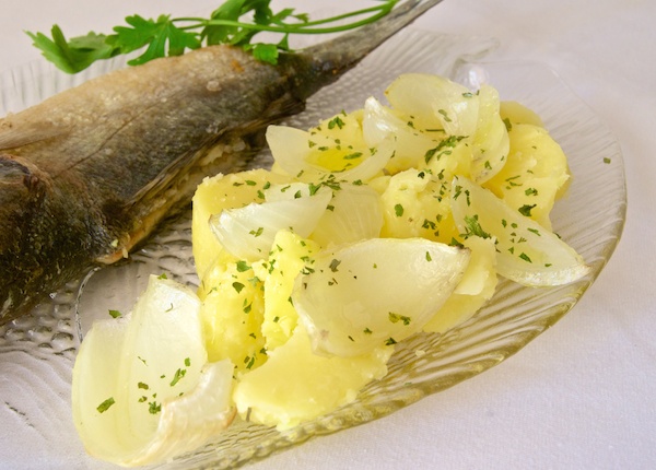 Receta de lubina al horno con patatas