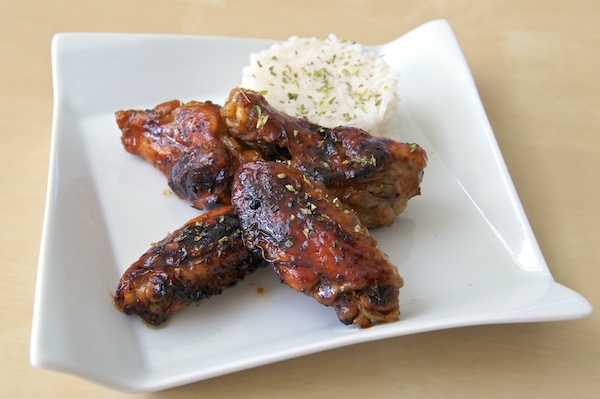 Alitas de pollo al horno con miel y salsa de soja
