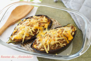 Berenjenas rellenas de carne picada al microondas