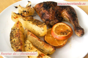 Contramuslos de pollo a la naranja asados en el horno con patatas