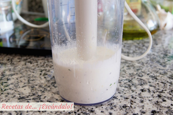 Salsa de yogur casera