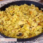 Arroz al curry con pollo