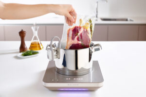 Cocinar a baja temperatura en casa con Rocook, el nuevo proyecto El Celler de Can Roca