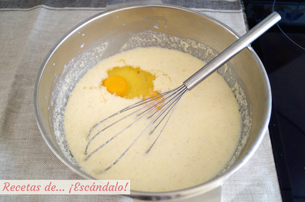 Preparando quesada pasiega con yogur