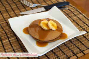 Tortitas de avena caseras y saludables. Receta de pancakes muy fácil