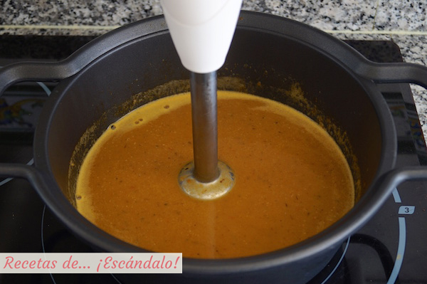 Sopa de pescado y marisco