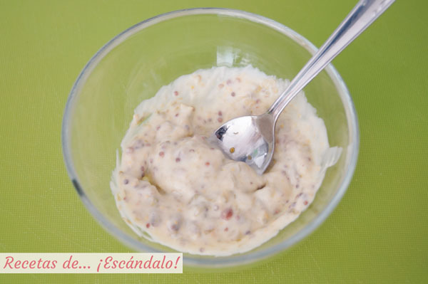 Mayonesa a mi manera con anchoas, mostaza y alcaparras