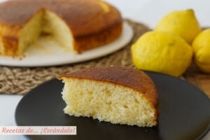 Bizcocho de limón y yogur muy esponjoso. ¡Receta fácil!