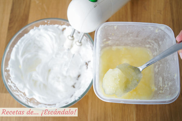 Claras montadas y granizado de limon