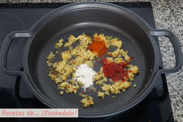 Sofrito para los callos a la madrilena