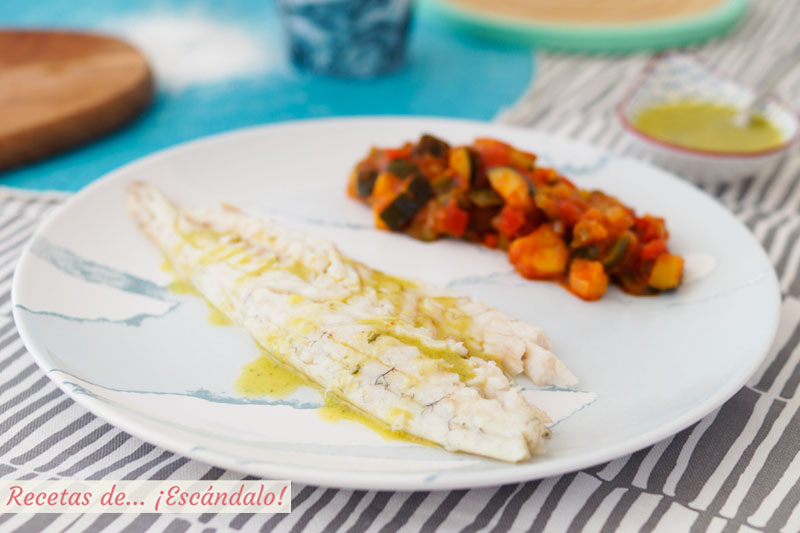 Lubina a la sal con pisto. Receta de pescado al horno muy facil y rica