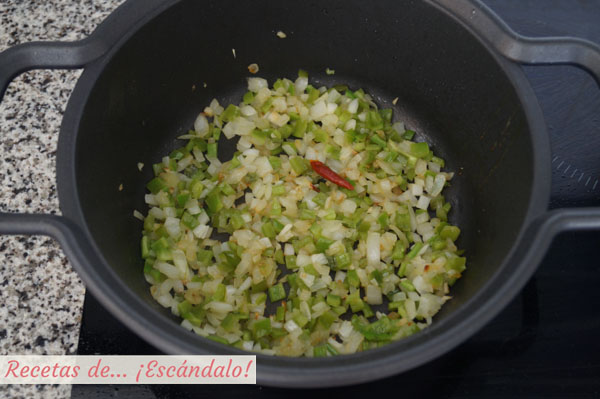 Sofrito para salsa de tomate