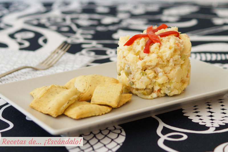 Ensaladilla rusa tradicional. Receta e ingredientes