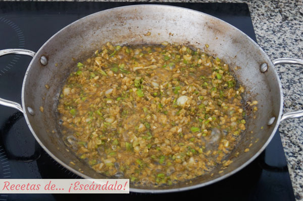 Sofrito para el arroz negro