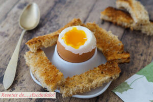 Cómo hacer un huevo pasado por agua. Tiempo y trucos
