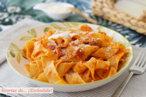 Pappardelle a la amatriciana, una salsa deliciosa italiana