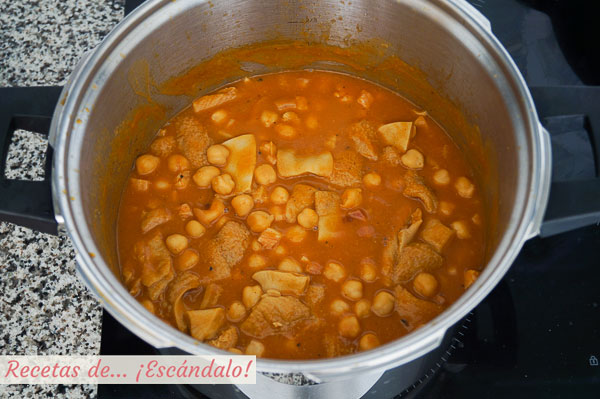 Como hacer callos con garbanzos
