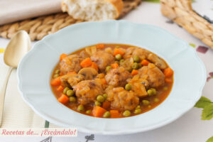Albóndigas a la jardinera en salsa, ¡deliciosas!
