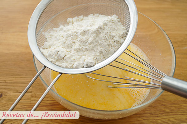 Mezcla de huevos, leche, azucar y harina