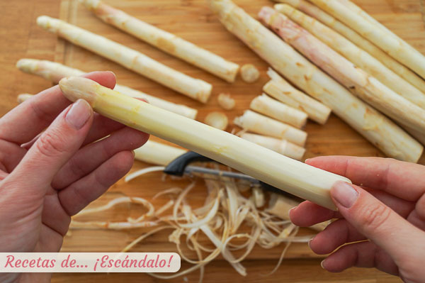 Como pelar esparragos blancos