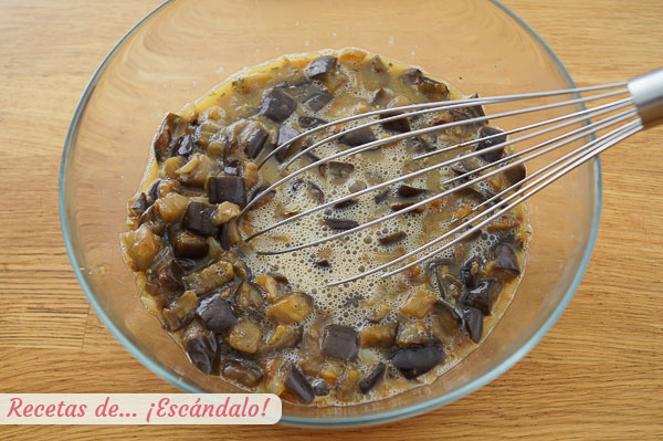 Ingredientes tortilla de berenjena y cebolla