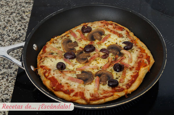 Pizza casera en sarten