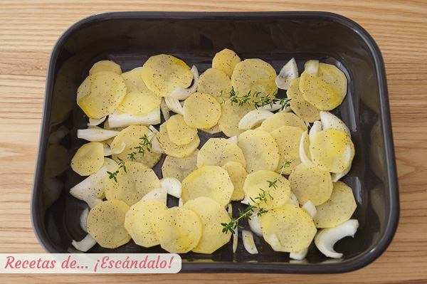 Ingredientes guarnicion patatas cebolla lubina