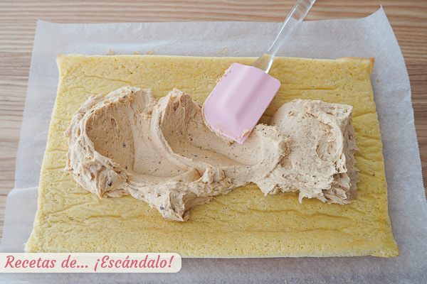 Relleno de crema de turron tronco de navidad