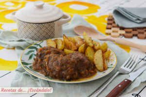Carrilleras o carrillada de cerdo al vino tinto en Thermomix