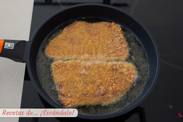Milanesas de ternera fritas rebozadas