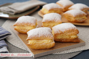 Receta de Miguelitos de La Roda rellenos de crema pastelera casera