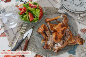 Lechazo al horno, el más rico cordero lechal asado que vas a probar
