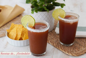 Cómo hacer michelada mexicana, un cóctel tradicional con cerveza