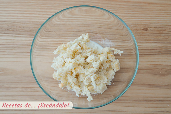 Miga de pan con leche