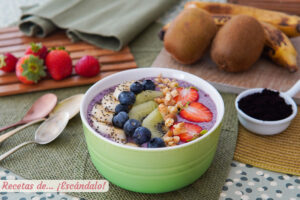 Receta de açaí bowl, ideal para el desayuno