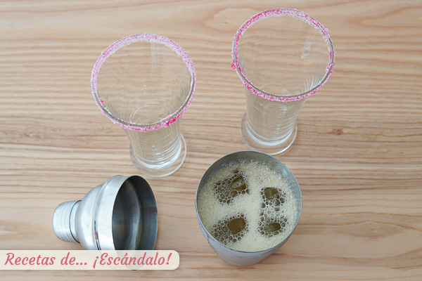 Coctel san francisco y vasos escarchados