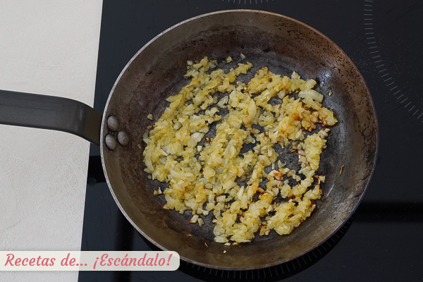 Cebolla sofrito shakshuka