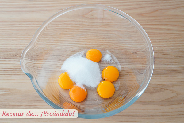 Yemas de huevo y azucar creme brulee