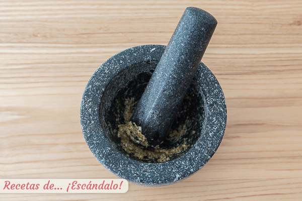 Aliño ajos y perejil lenguado al horno