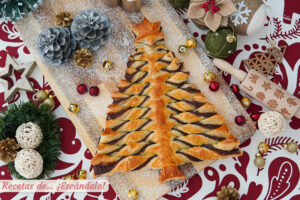 Árbol de Navidad de hojaldre y crema de cacao, muy fácil