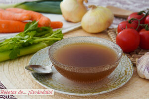 Cómo hacer fondo oscuro o caldo de carne casero, intenso y sabroso