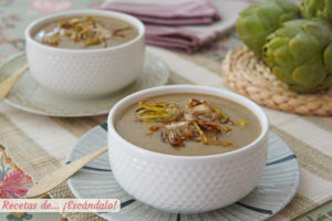 Crema de alcachofas casera, deliciosa y saludable